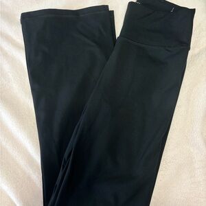 American Eagle Outfitters Everything Black Flare Yoga Pants